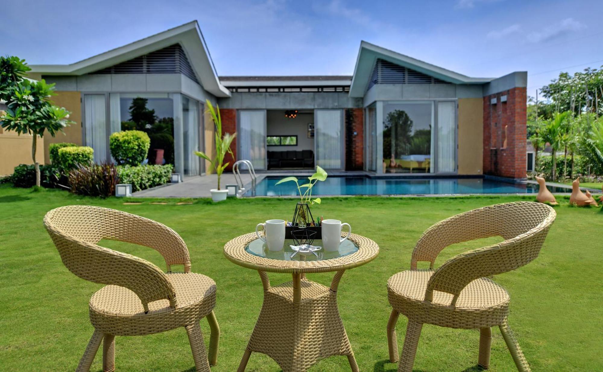 The Fern Royal Farm Resort, Anjar Экстерьер фото